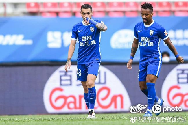 公交车被cao合不拢腿