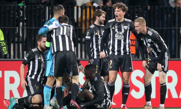 恋爱成人俱乐部